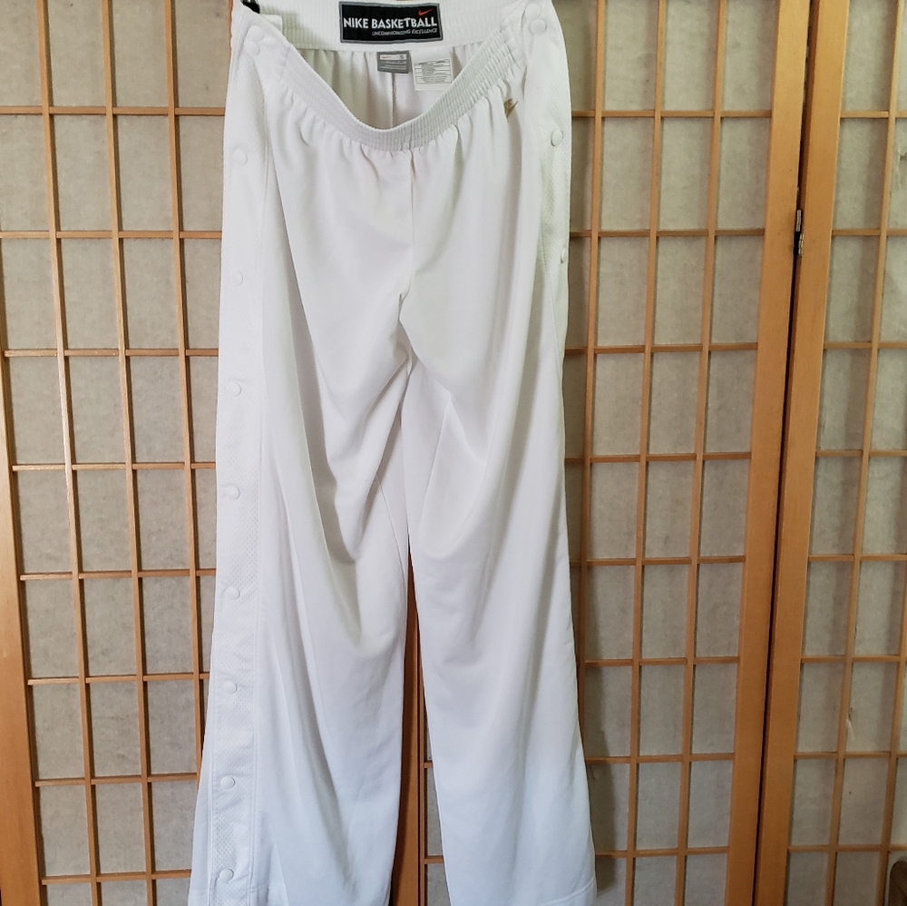 COPY - Nike White basketball pants. Breakaway.